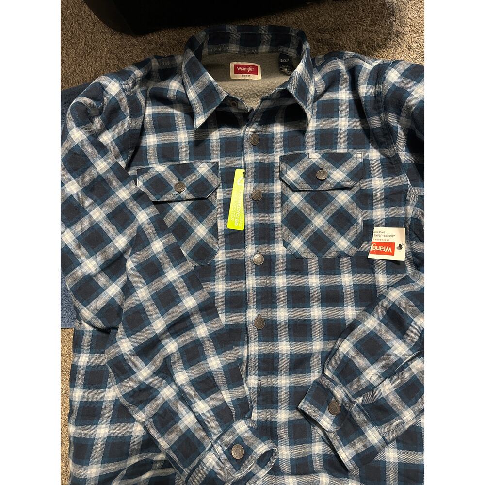 Wrangler Fleece Sherpa Lined Flannel Shirt Mens SM NWT Black Blue Plaid.